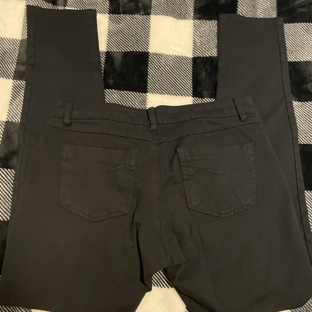 Black skinny jeggings